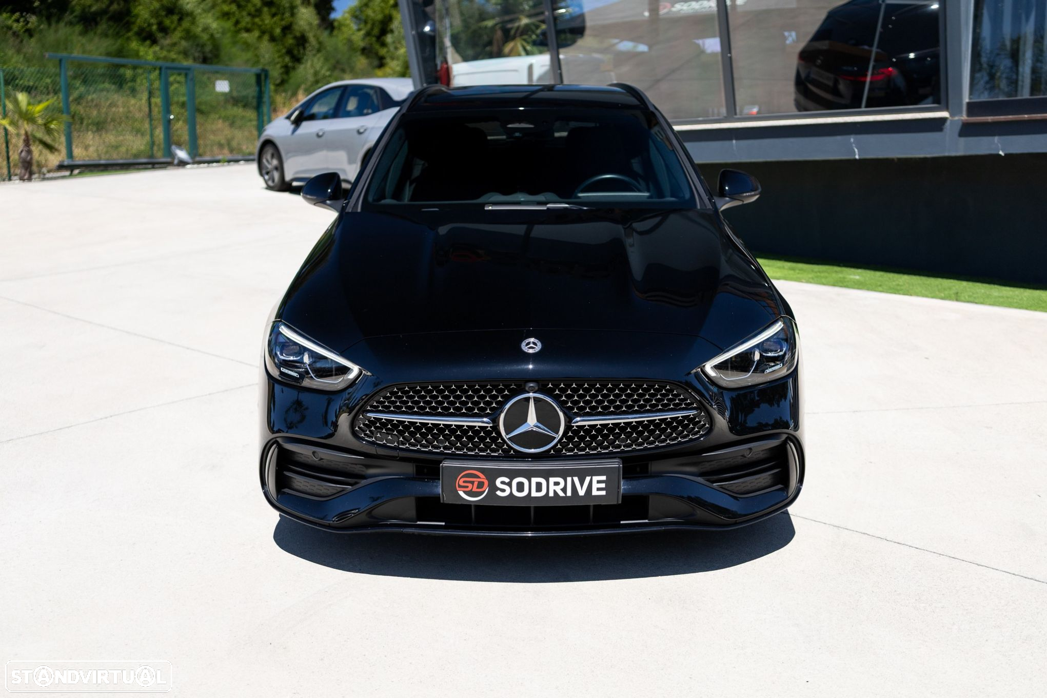 Mercedes-Benz C 300 e AMG Line - 16