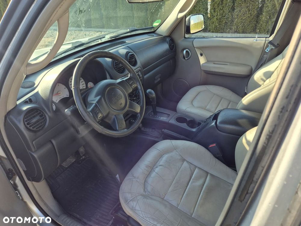 Jeep Cherokee 2.8 CRD Exclusive - 5