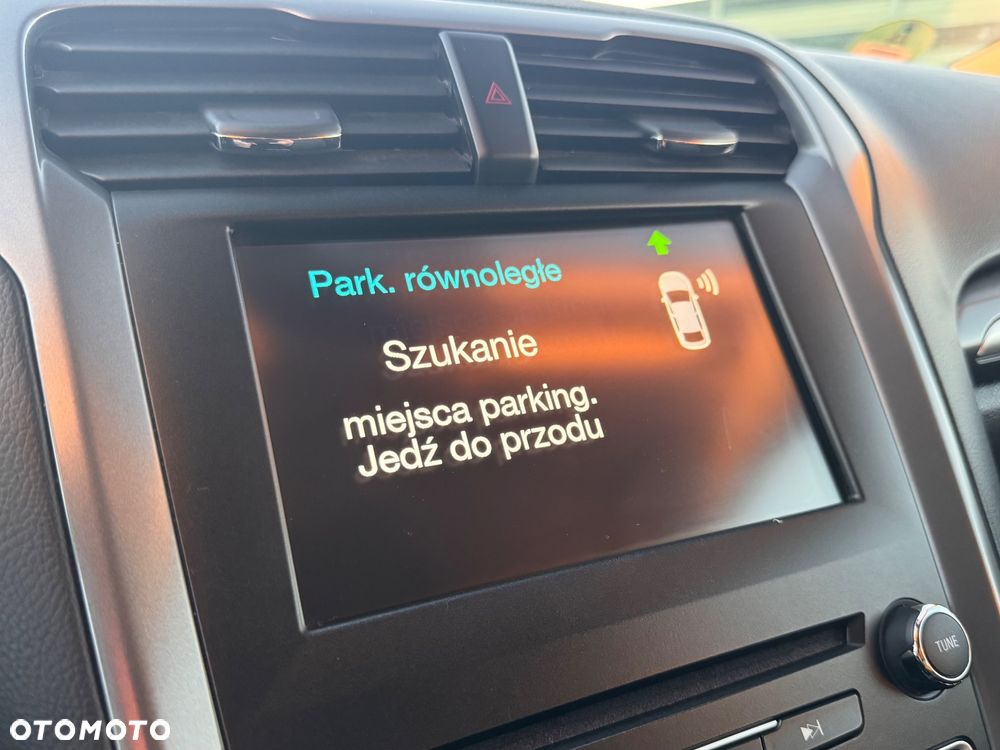 Ford Mondeo 2.0 EcoBlue Titanium - 38