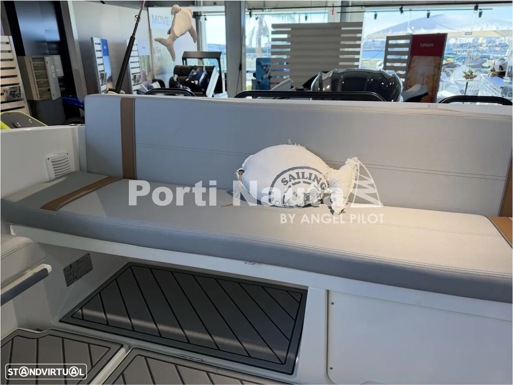 Beneteau Flyer 8 SUNdeck V2 - 9