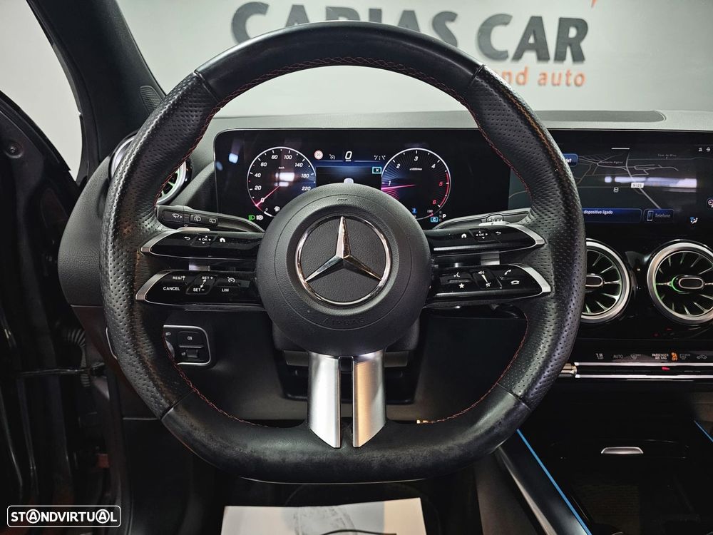 Mercedes-Benz GLA 180 d AMG Line - 14