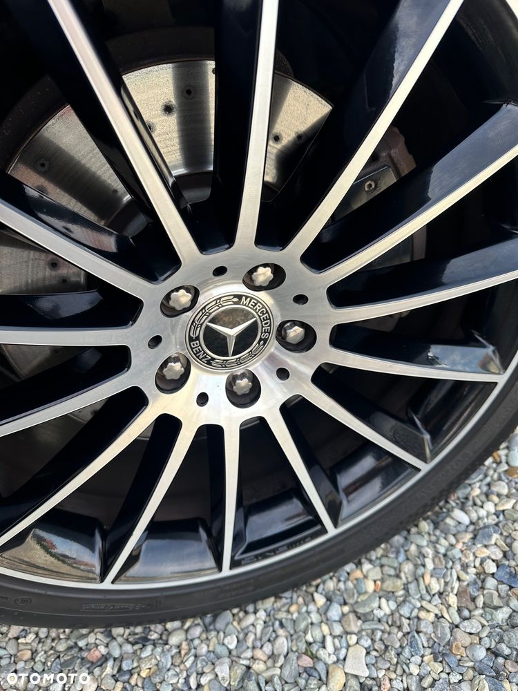 Mercedes-Benz GLE 300 d 4Matic 9G-TRONIC AMG Line - 25