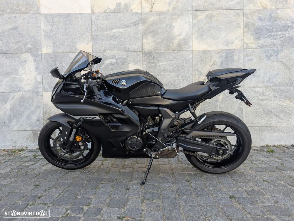 Yamaha YZF  R7