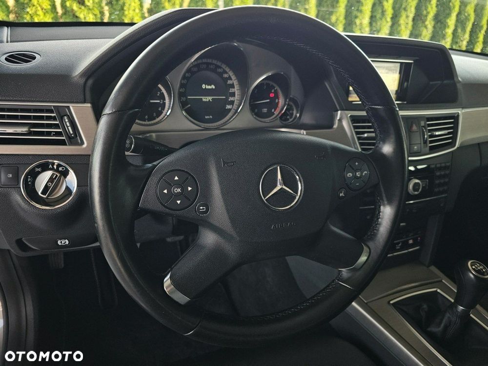 Mercedes-Benz Klasa E - 13