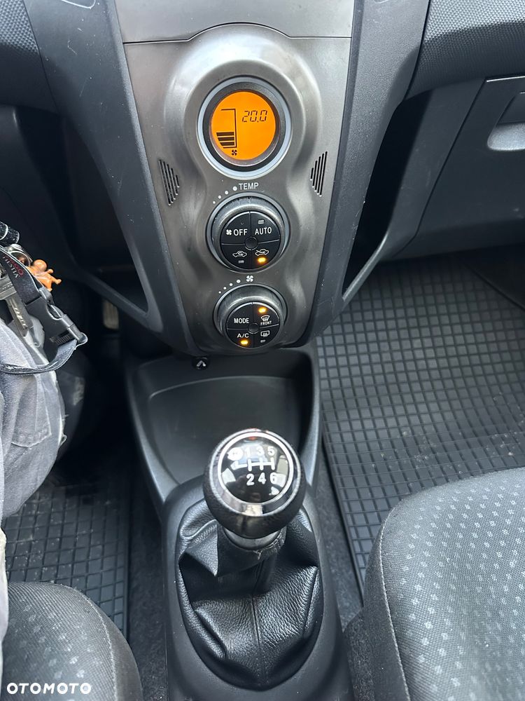 Toyota Yaris 1.33 VVT-i Cool - 7