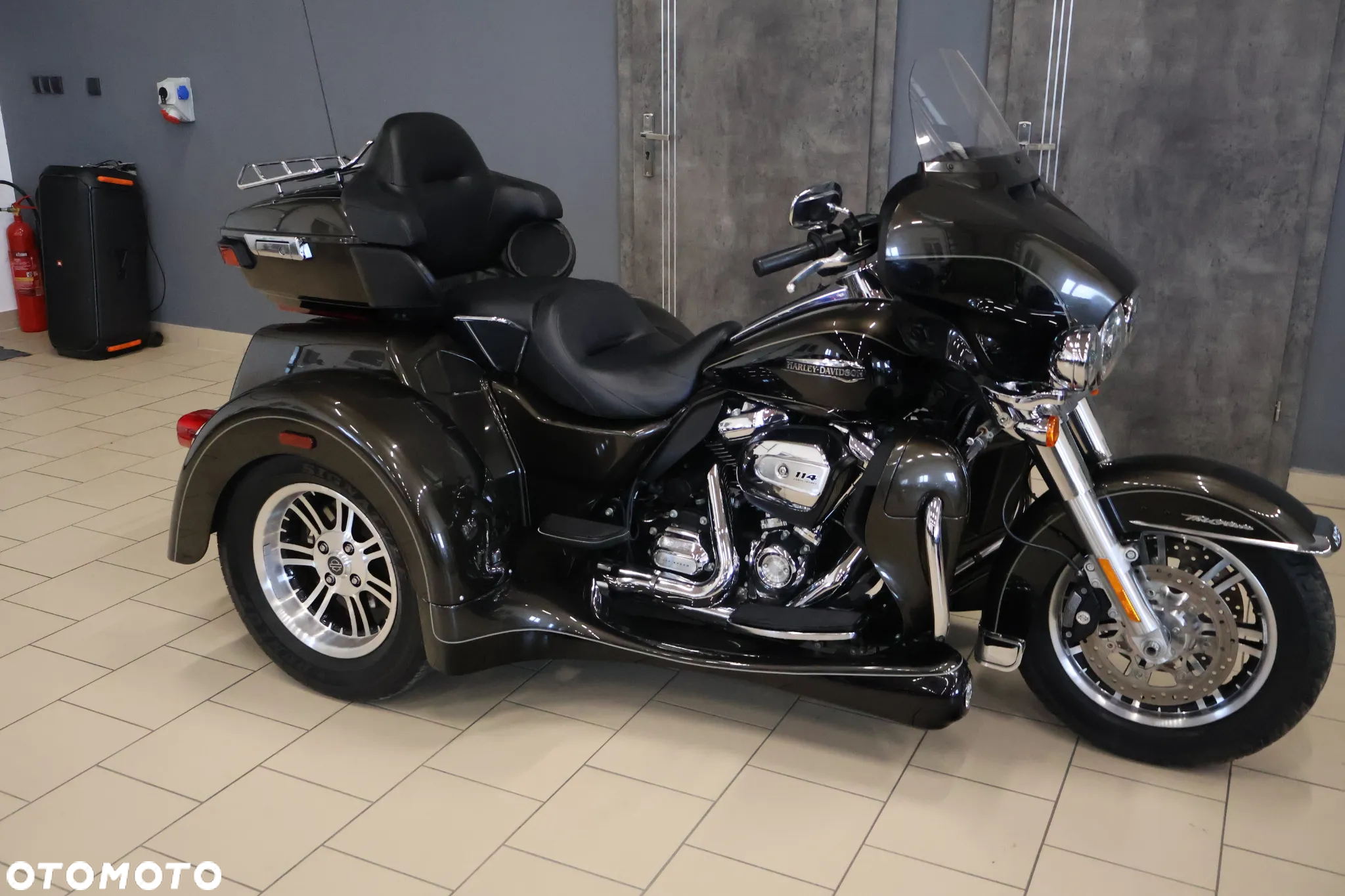 Harley-Davidson Touring Electra Glide - 11