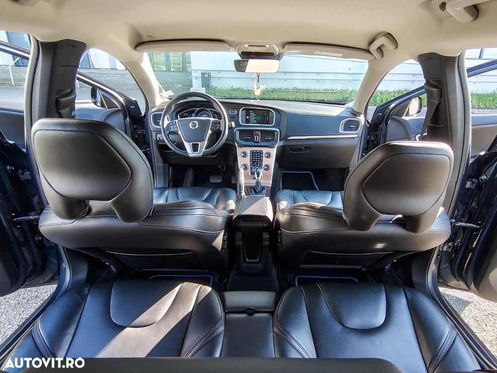 Volvo V40 D2 Aut. Inscription - 9