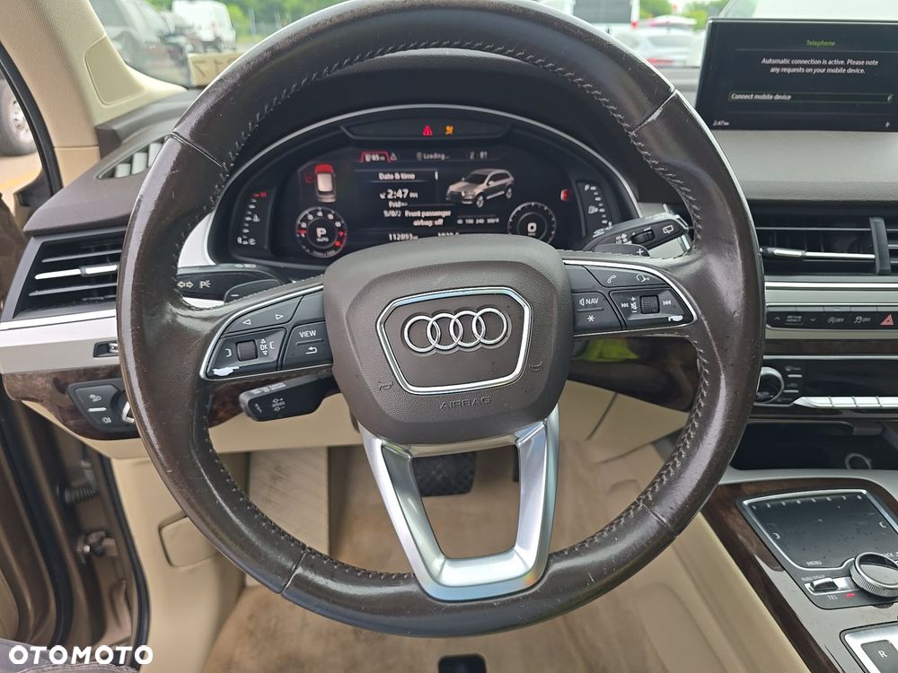 Audi Q7 - 12