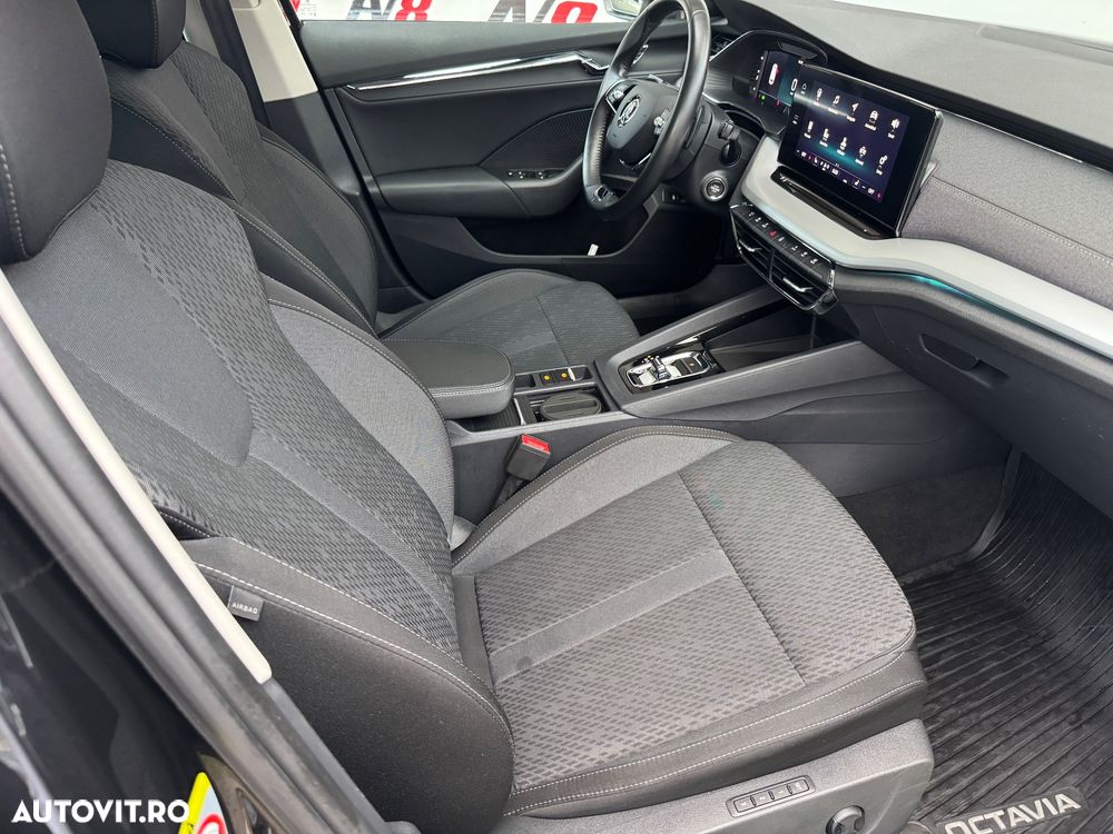 Skoda Octavia 2.0 TDI DSG Style - 28