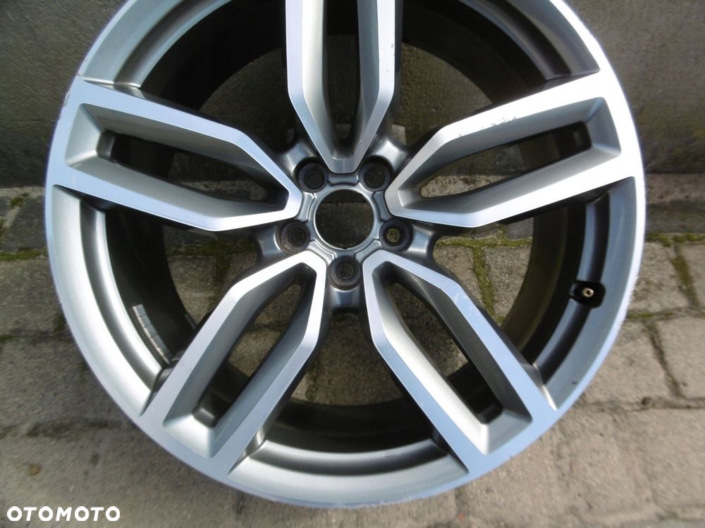 audi q5, sq5 8r0 8.5jx21h2 et33 5x112 - felga - 3