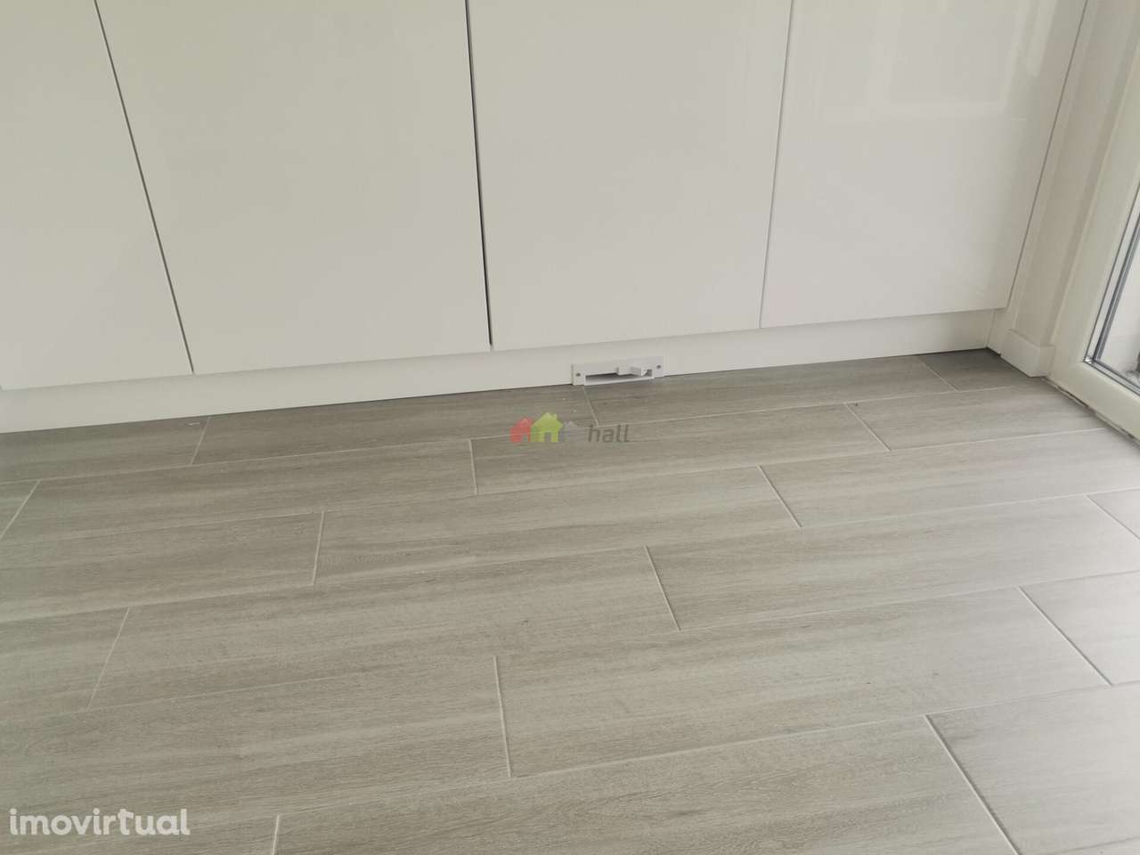 Moradia Geminada T3 em Fernão Ferro - Grande imagem: 2/43