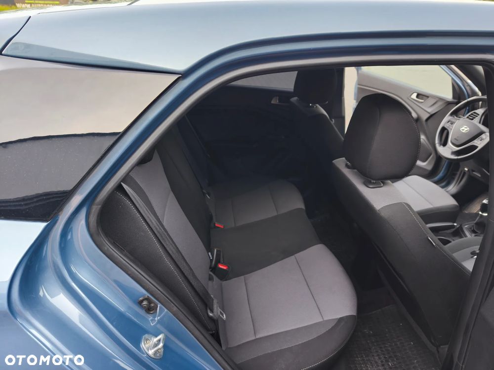 Hyundai i20 1.2 Fresh - 12