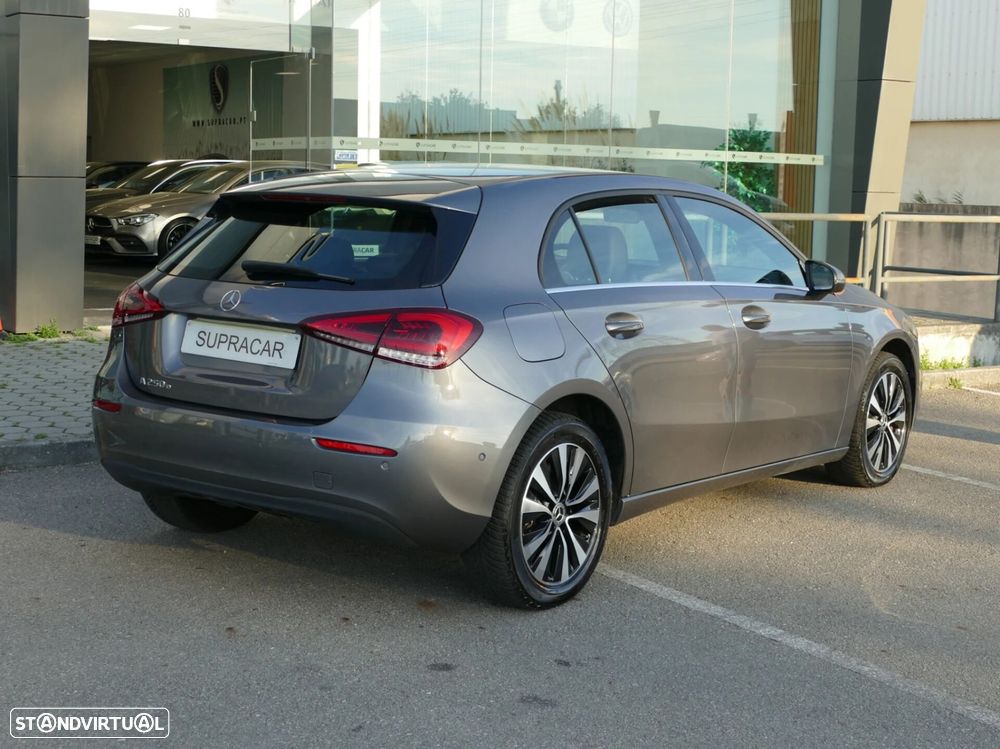 Mercedes-Benz A 250 e Progressive - 3