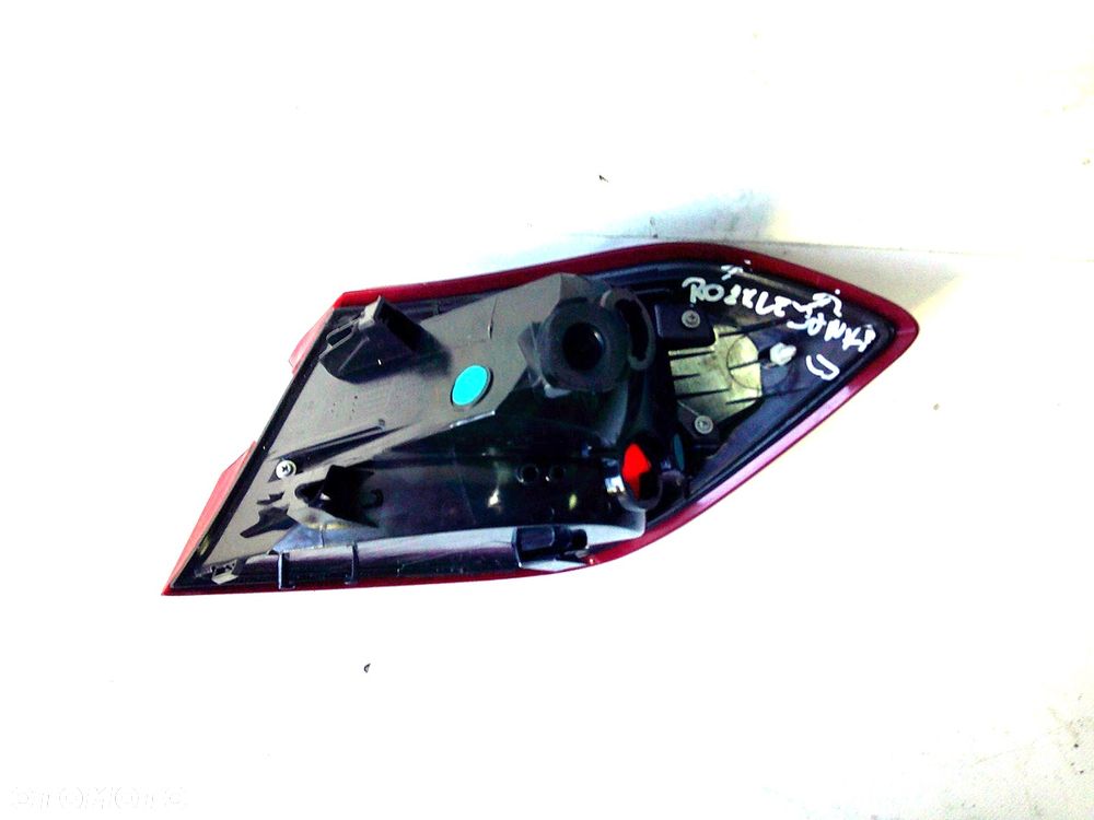 ford fiesta mk8 lampa tył lewa nowa z uszkodzeniem - 4