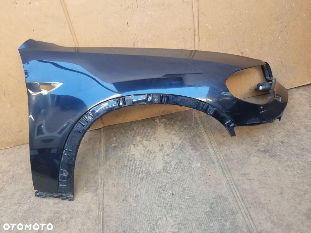BMW X5 E70 LIFT BŁOTNIK PRAWY PRZÓD