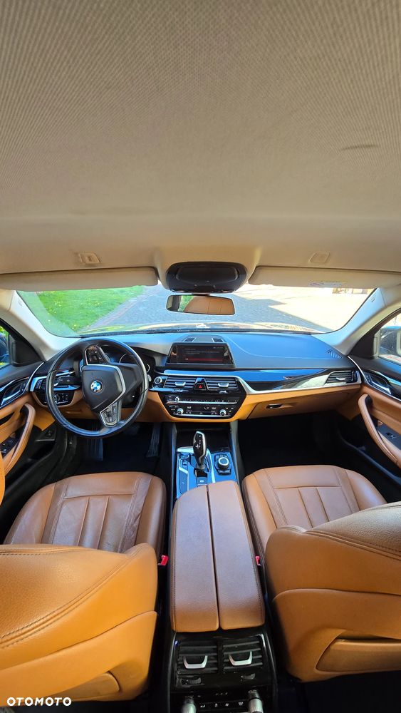 BMW Seria 5 520i GPF - 7