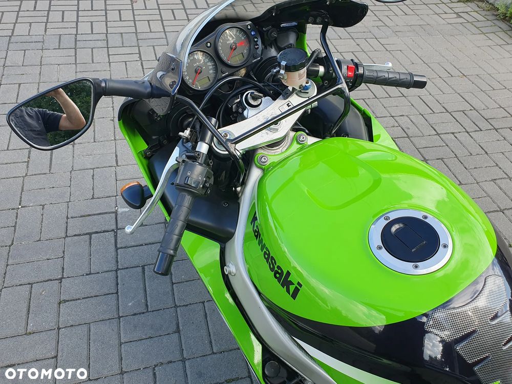 Kawasaki ZX - 4
