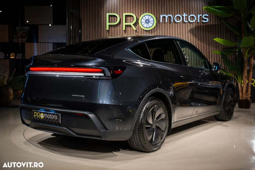 Tesla Model Y Long Range RWD - 6