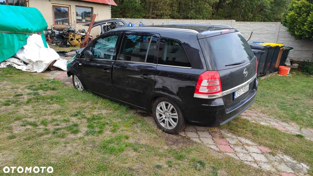 Opel Zafira 1.9 CDTI Cosmo - 1