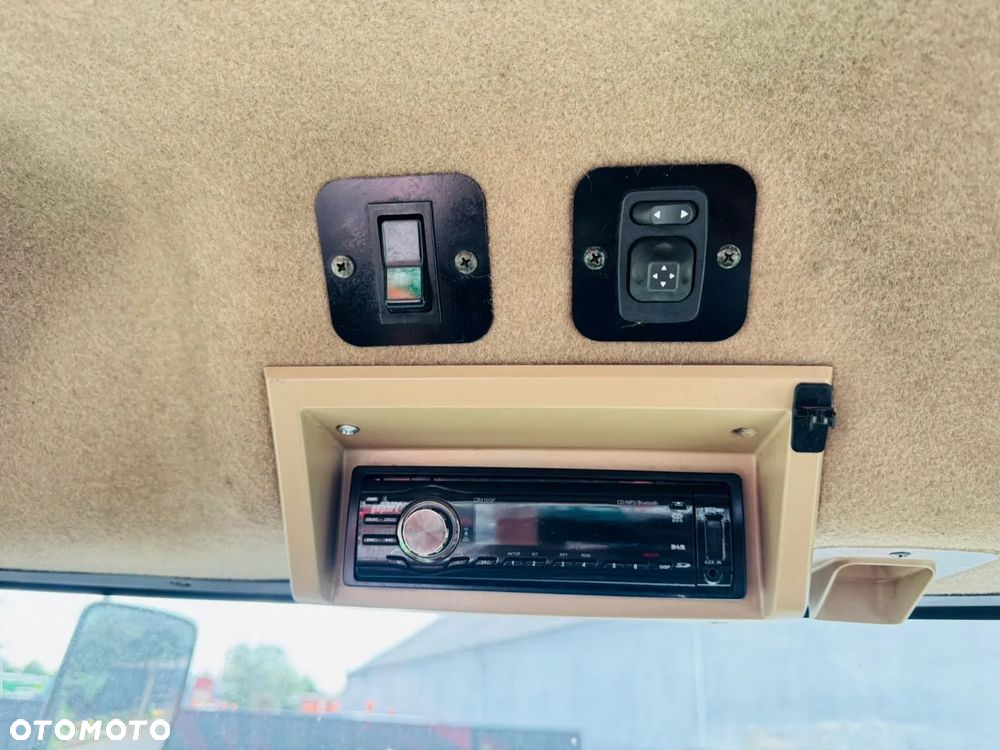 John Deere 7920 - 18