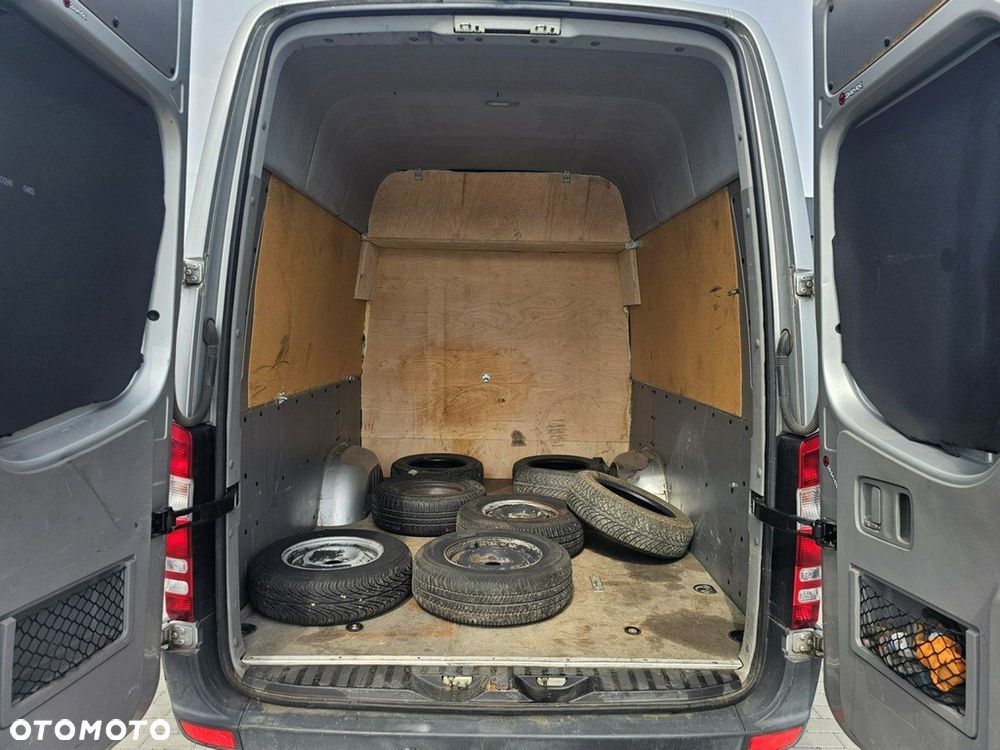 Mercedes-Benz Sprinter - 18
