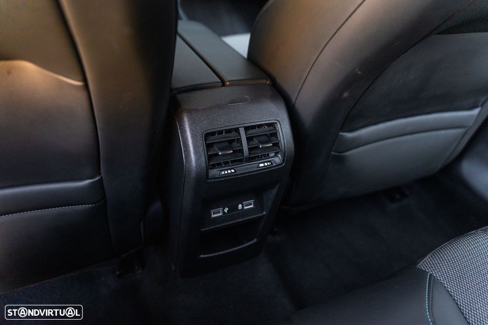 Peugeot 308 SW 1.6 Hybrid Allure Pack e-EAT8 - 27