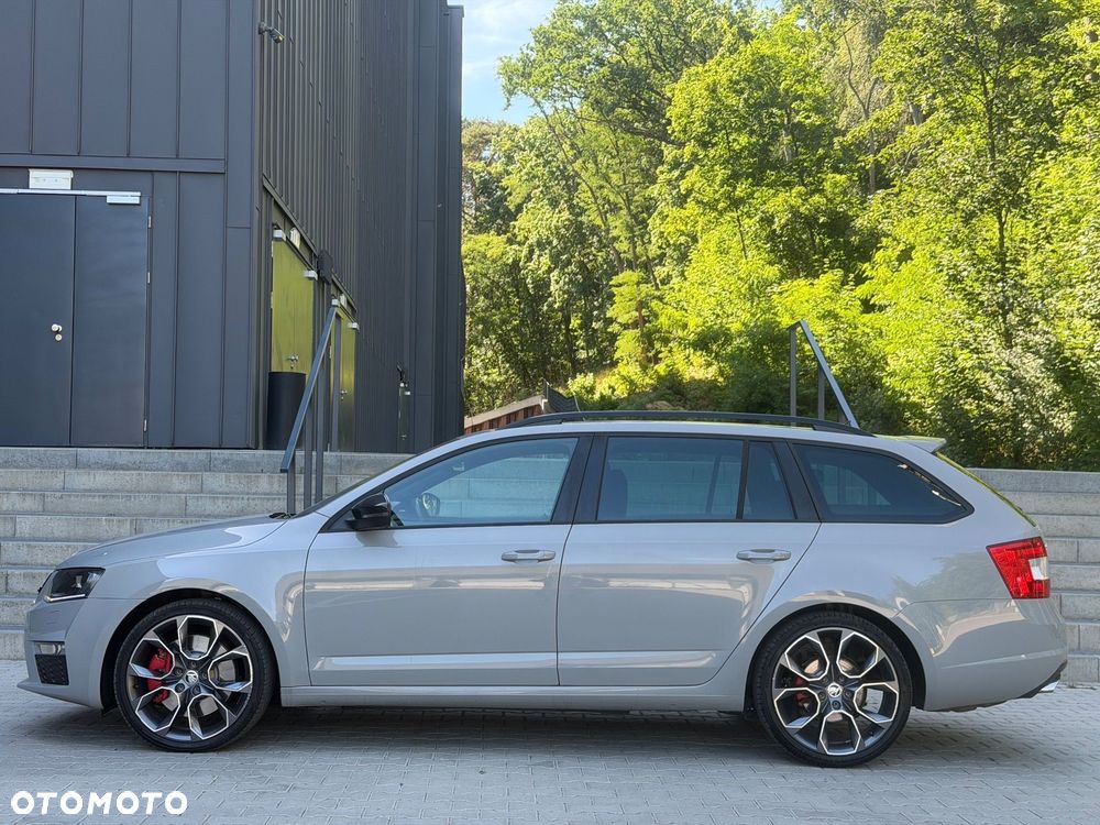 Skoda Octavia 2.0 TDI RS Challenge DSG - 9