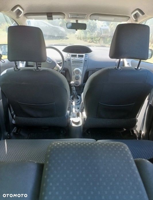 Toyota Yaris 1.33 VVT-i Cool - 7