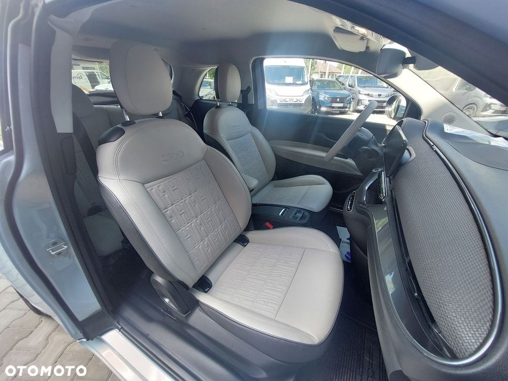 Fiat 500e - 12