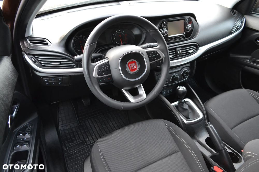 Fiat Tipo 1.4 T-Jet Easy - 5