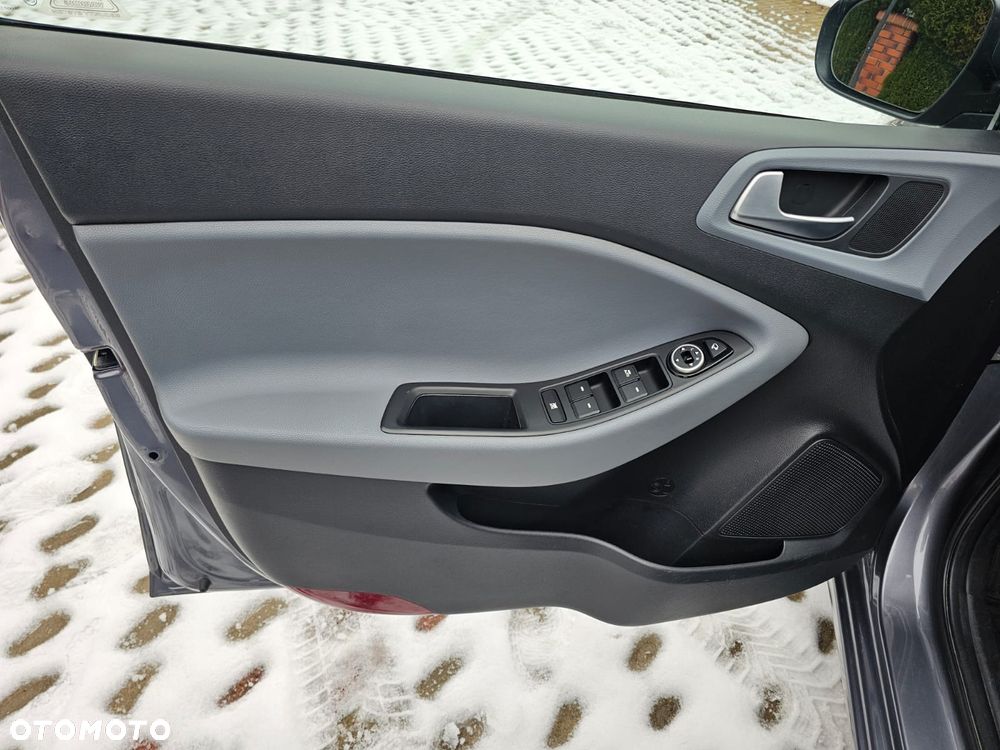 Hyundai i20 1.4 Comfort - 11