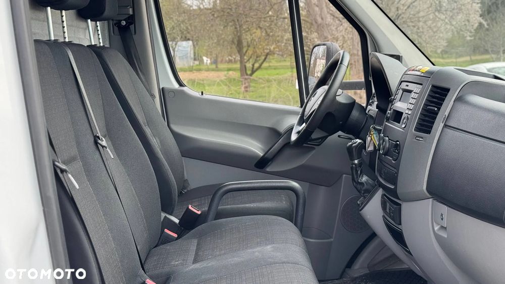 Mercedes-Benz Sprinter - 6