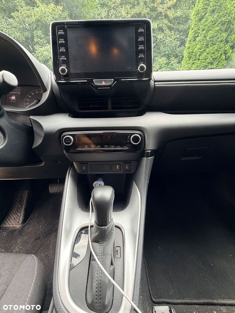 Toyota Yaris - 7