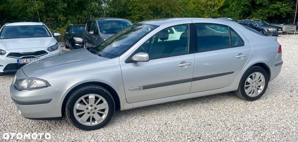 Renault Laguna - 8