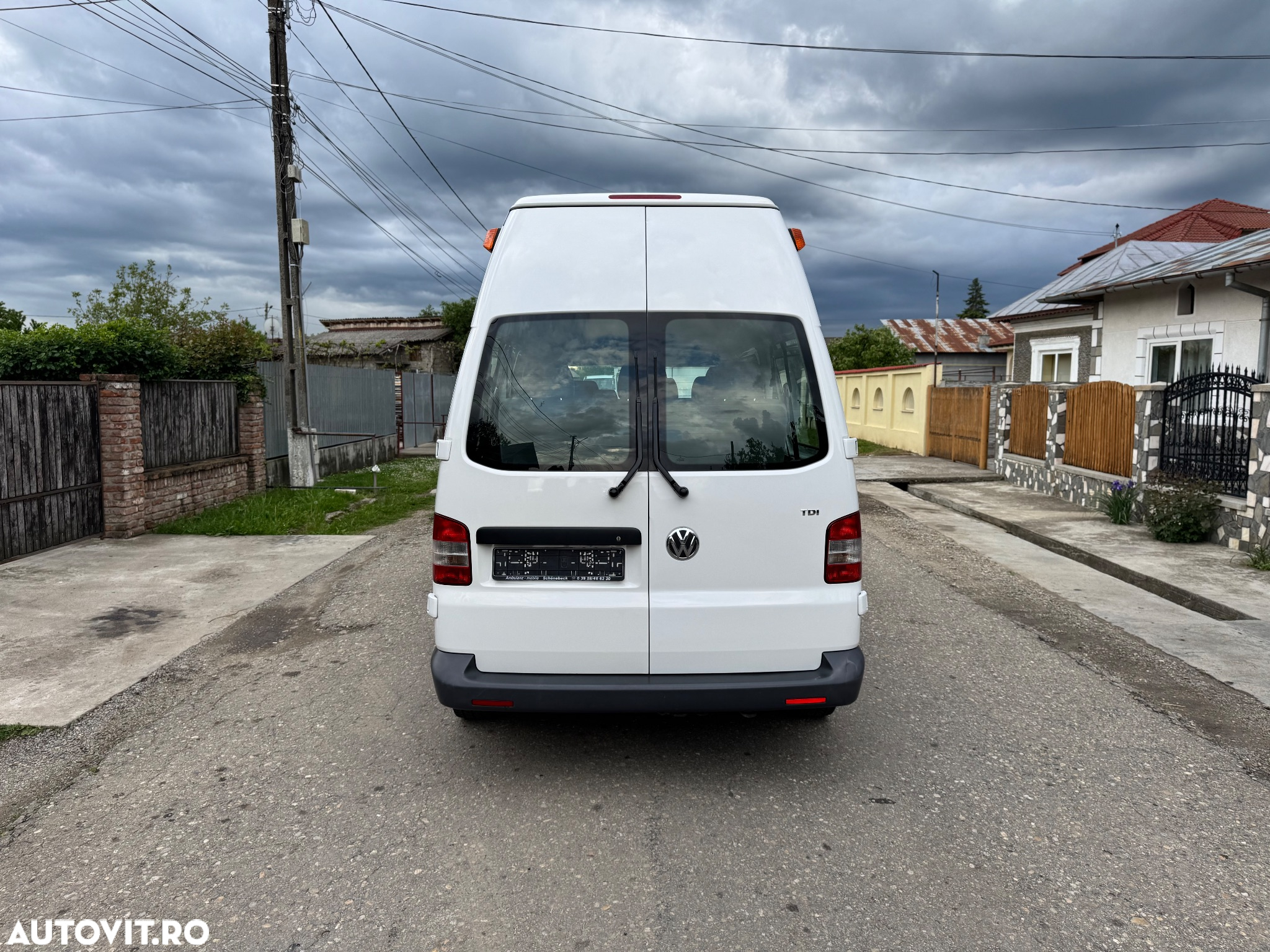 Volkswagen Transporter - 16