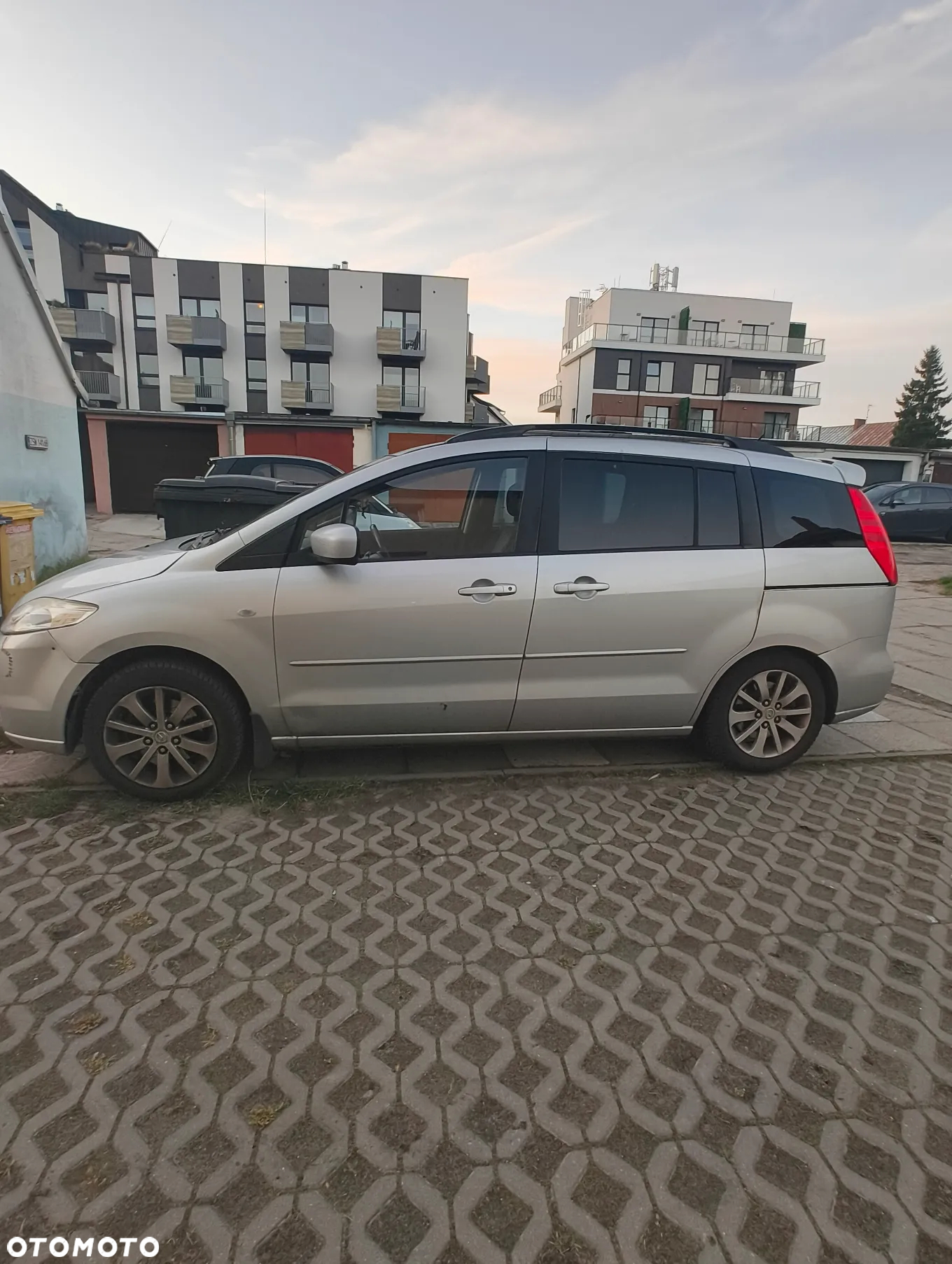 Mazda 5 2.0 Active Plus - 2