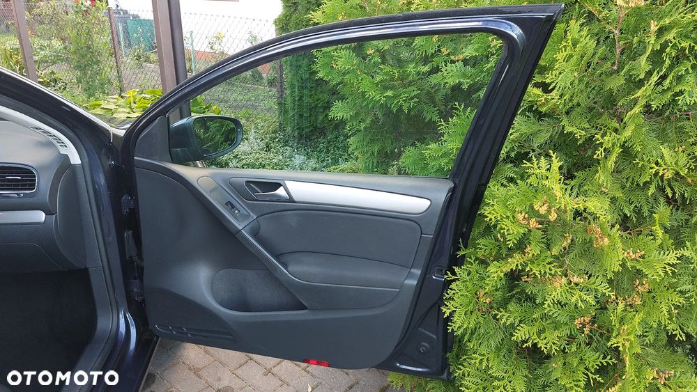 Volkswagen Golf 1.6 Trendline - 24