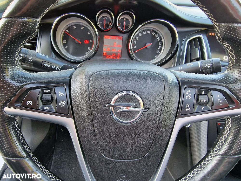 Opel Cascada 2.0 CDTI ECOFLEX Start/Stop Edition - 36