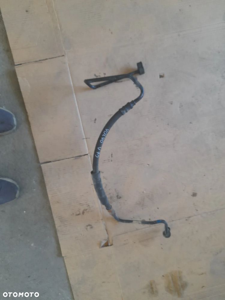 VOLVO V70 2,4 D5 PRZEWÓD klimatyzacji - 3