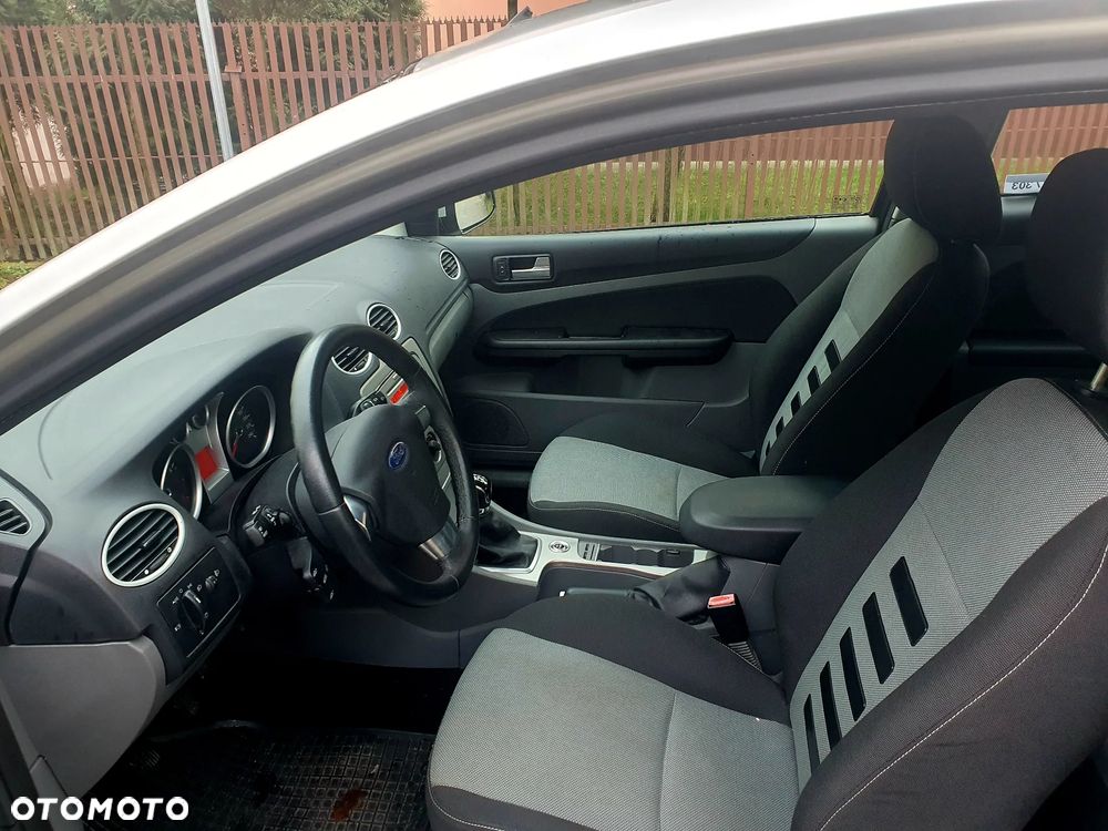 Ford Focus - 12