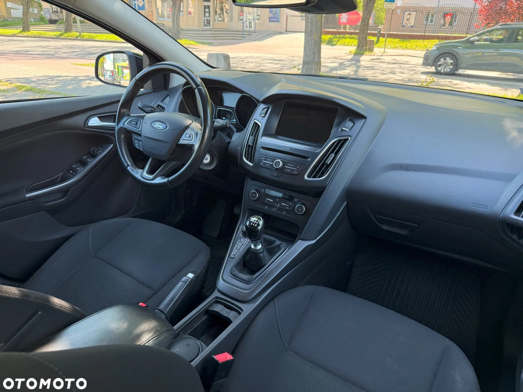 Ford Focus - 10