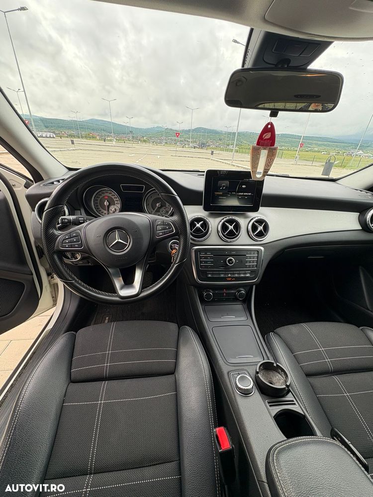 Mercedes-Benz GLA 200 CDI 4MATIC Aut. - 9