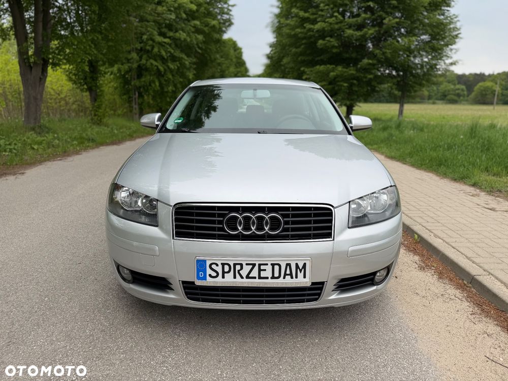Audi A3 3-drzwiowe 1.6 Ambition - 4