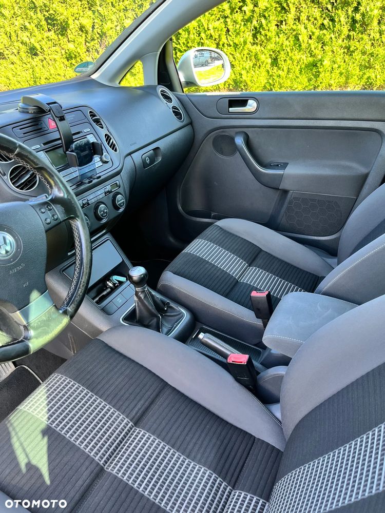 Volkswagen Golf Plus - 13
