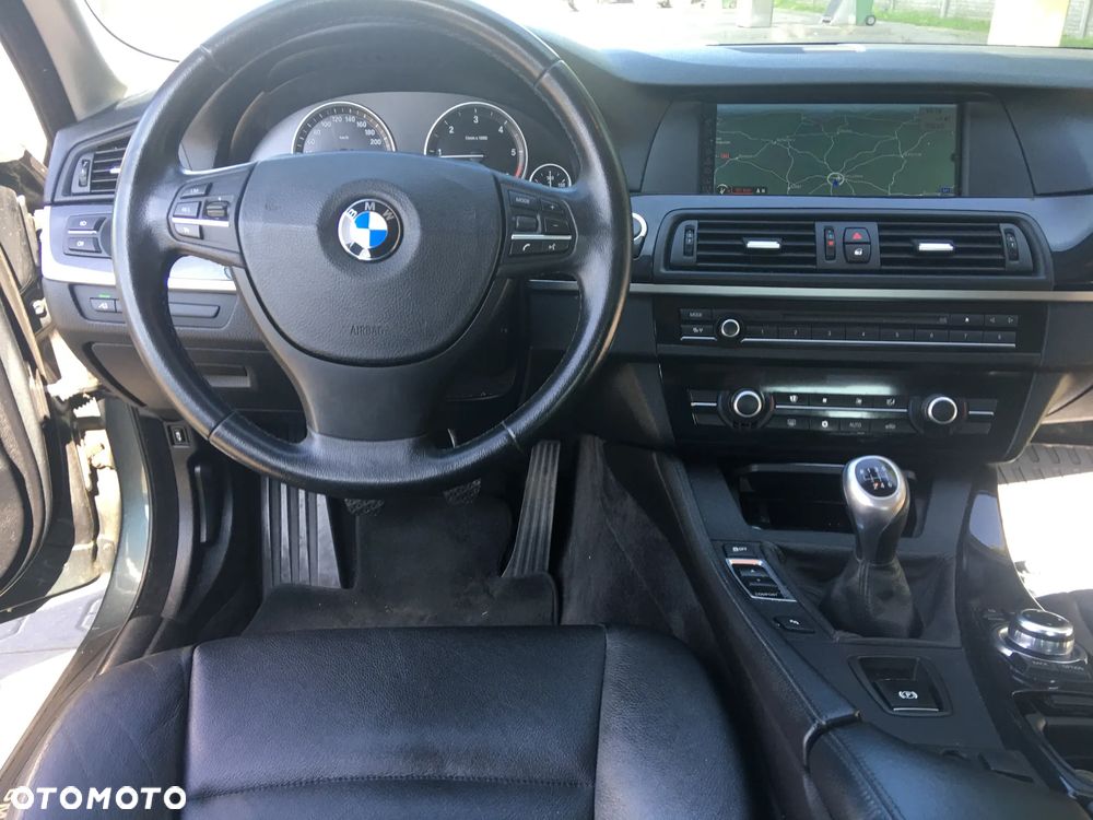 BMW Seria 5 520d - 12