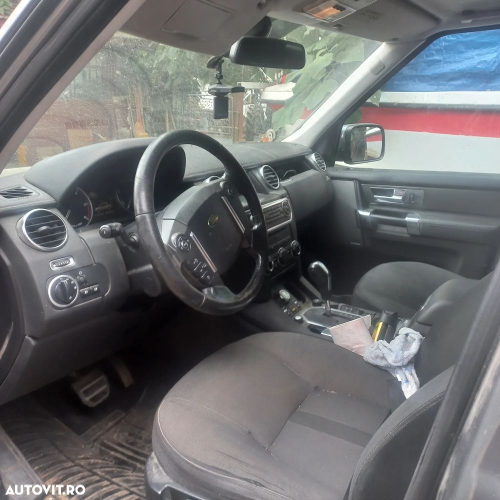 Land Rover Discovery - 4