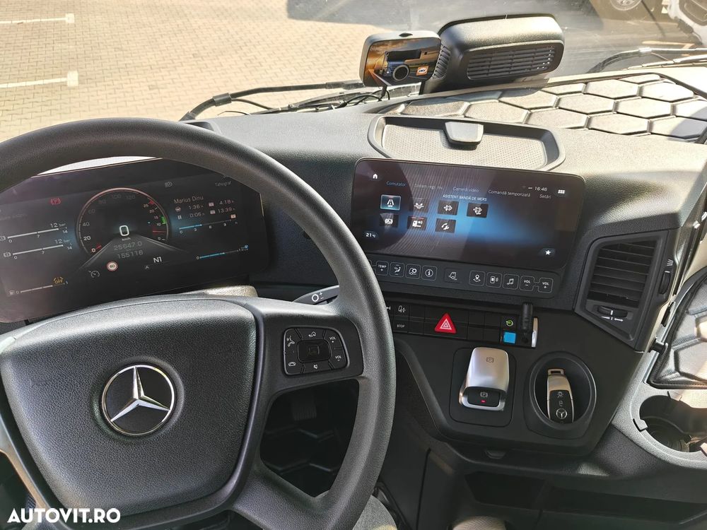 Mercedes-Benz ACTROS - 15