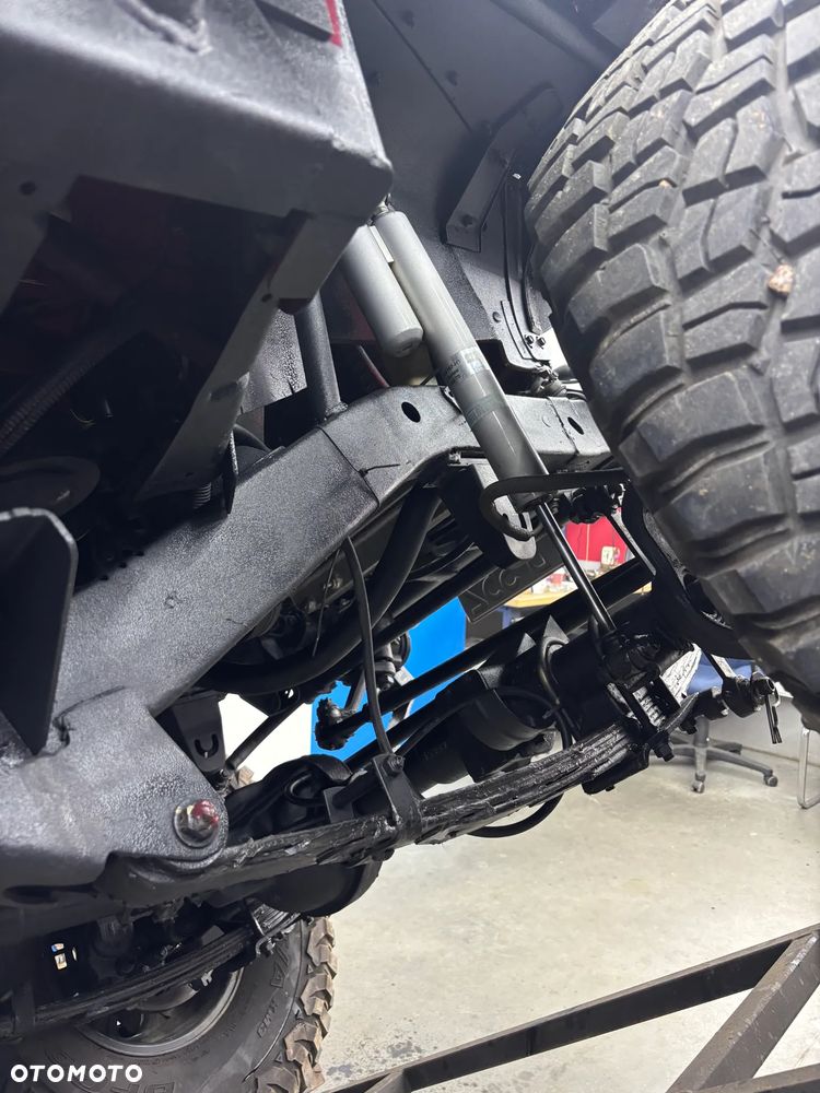 Jeep Wrangler - 5