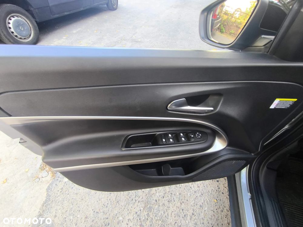 Jeep Avenger 1.2 GSE T3 Altitude FWD - 10