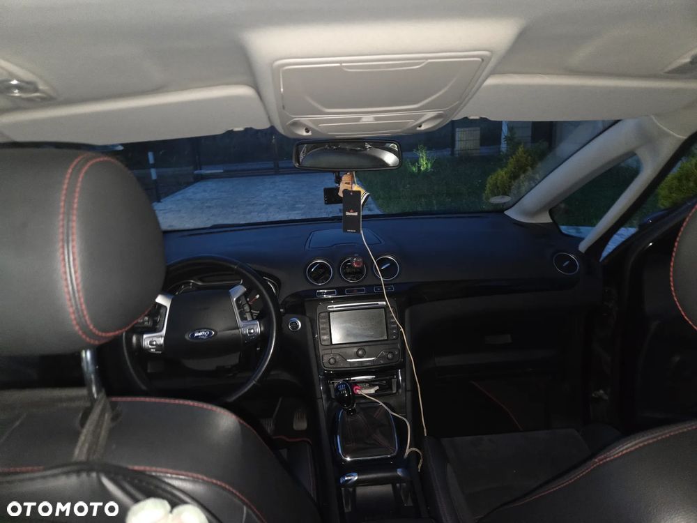 Ford S-Max 2.0 TDCi DPF Titanium - 24